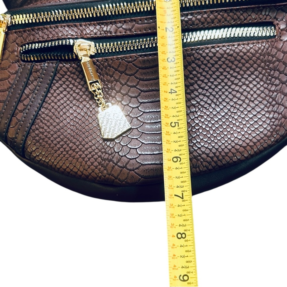 TOTE&CARRY SIGNATURE EVERYDAY FANNY PACK IN CHOCOLATE - Picture 11 of 14
